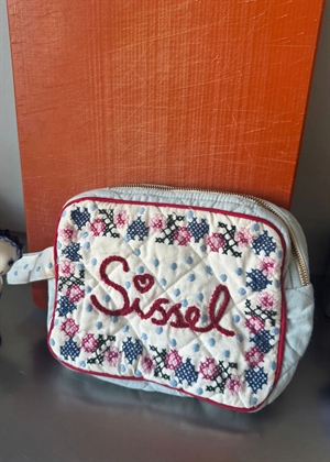 Yara cosmetic bag Baby Blue Sissel Edelbo 